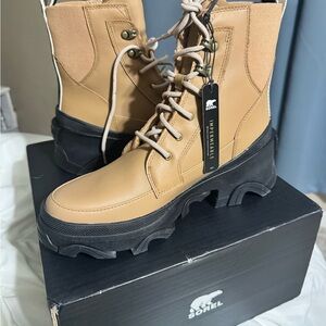 Sorel Women's Camel and Black Combat Boots
